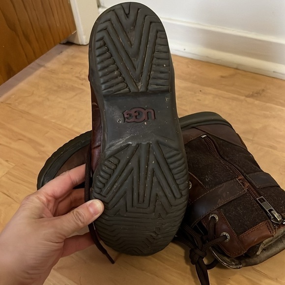 Ugg Kesey Chestnut Waterproof Shearling Boots size 7 - Picture 7 of 7